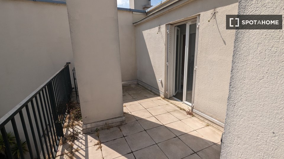 Double room Paris, 3 beds, 61m² — photo 6