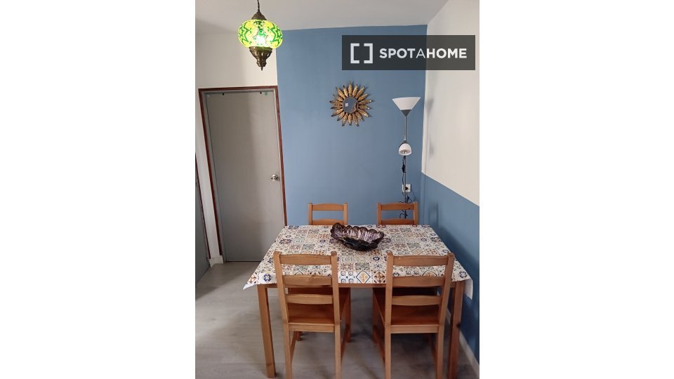 Double room Madrid, 3 beds, 75m² — photo 31