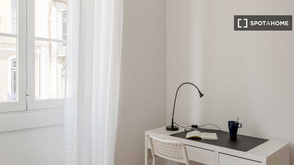 Double room Lisbon, 13 beds, 370m² — photo 26