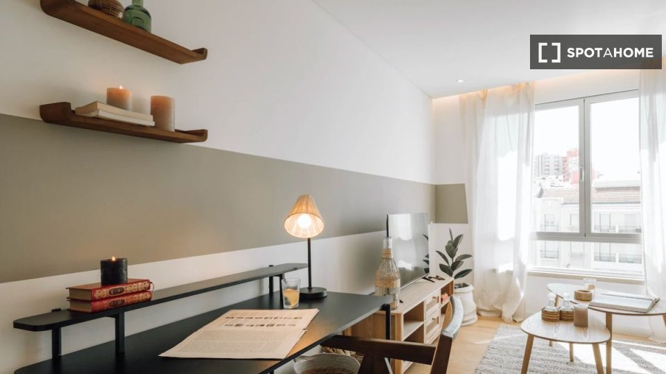Apartment Lisbon, 1 bed — photo 14