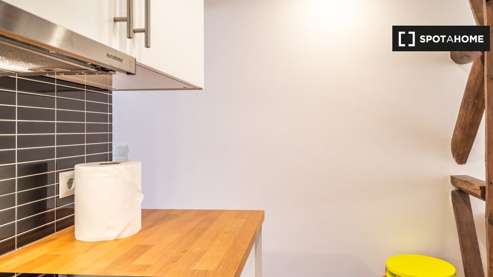 Apartment Lisbon, 1 bed — photo 3