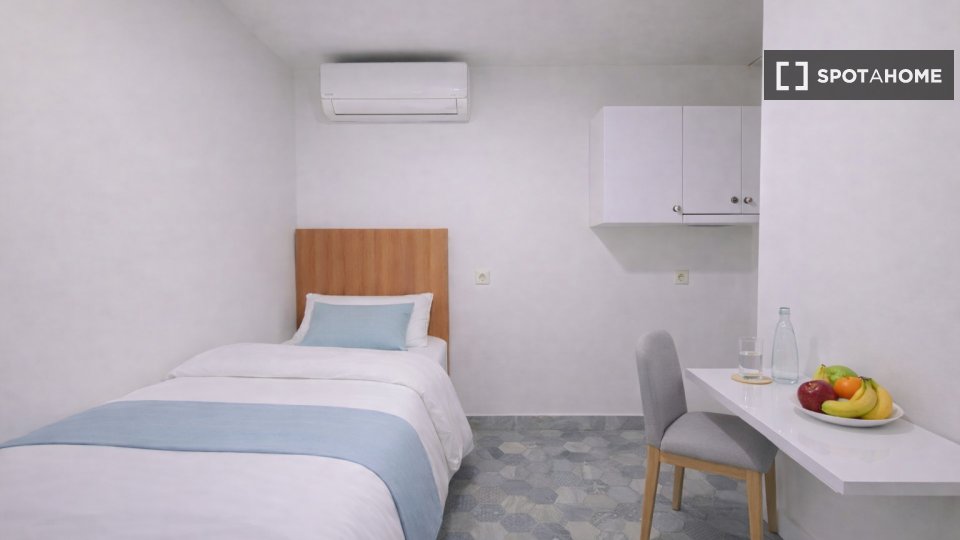 Apartment with air conditioning