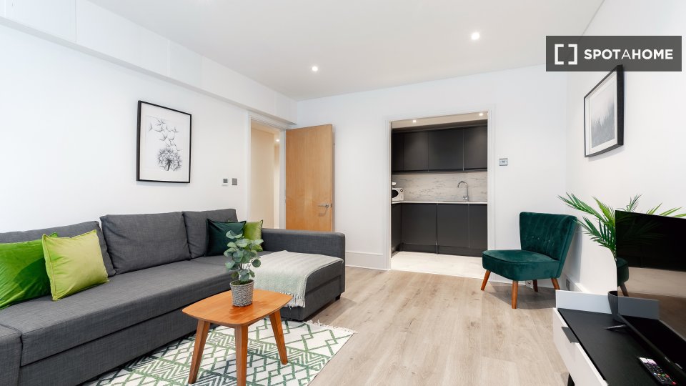 Apartment London, 1 bed, 46m² — photo 32