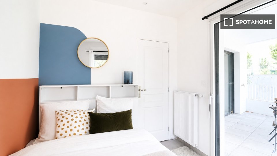 Double room Lyon, 5 beds — photo 38