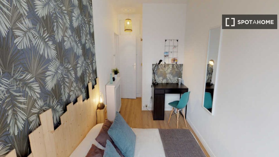 Double room Paris, 3 beds, 70m² — photo 12