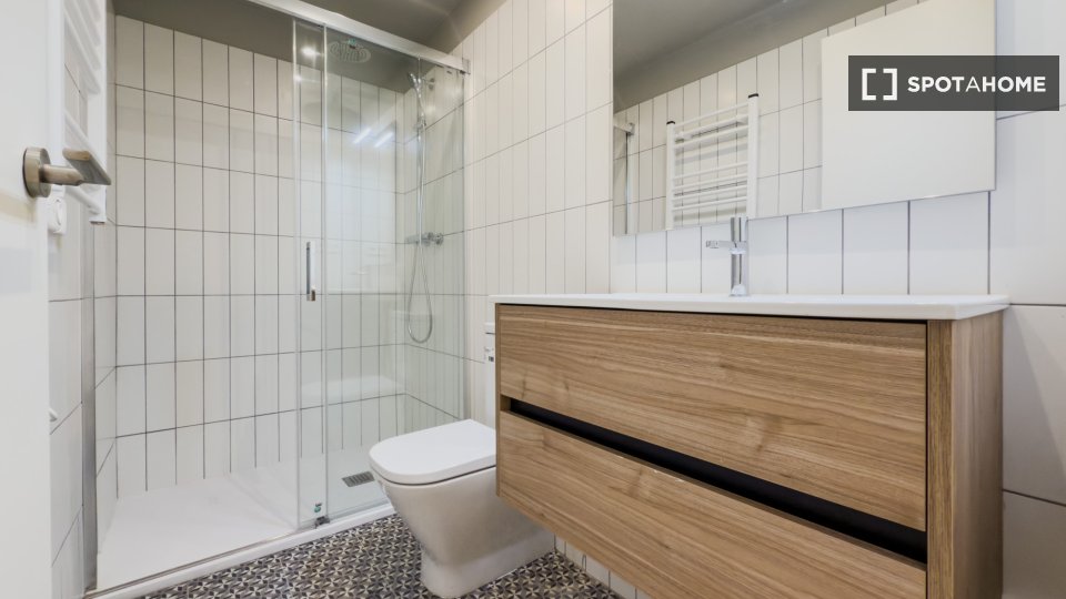 Apartment Barcelona, 2 beds, 73m² — photo 56
