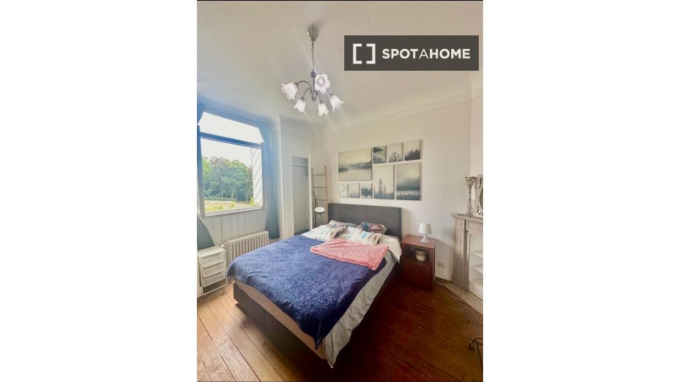 Double room Brussels, 5 beds, 180m² — photo 19