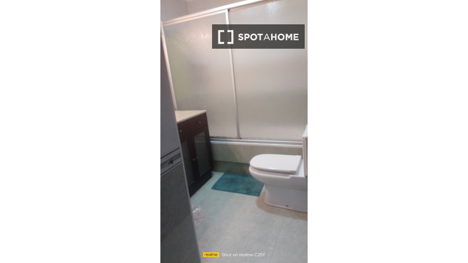 Double room Vigo, 3 beds, 65m² — photo 9