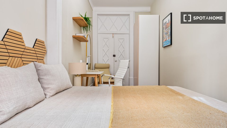 Double room Lisbon, 10 beds — photo 23