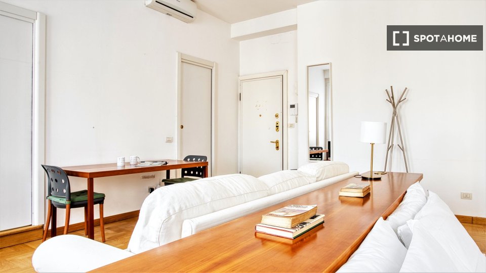 Apartment Milan, 1 bed, 53m² — photo 4