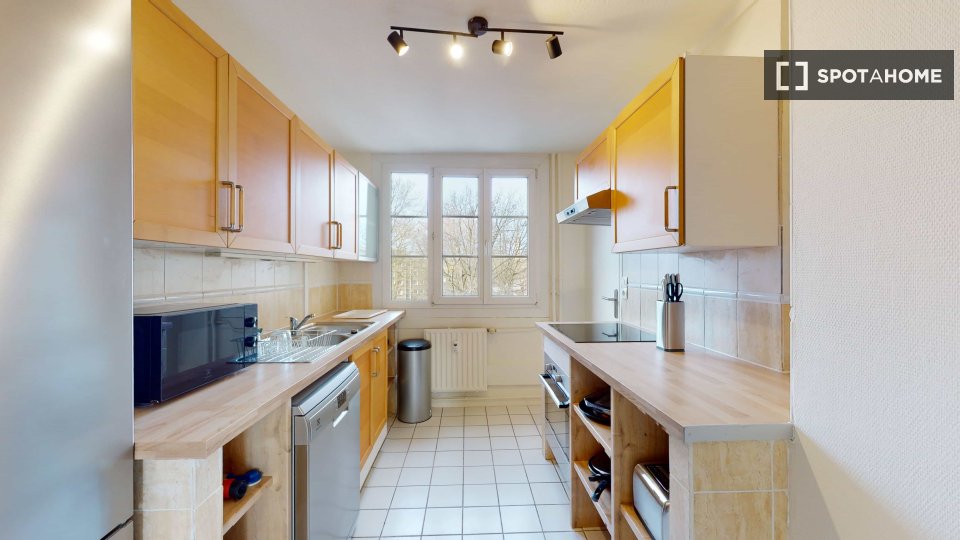 Double room Lille, 4 beds — photo 4