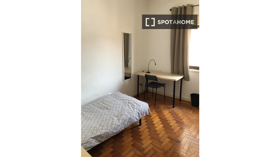 Apartment Coimbra, 4 beds — photo 29