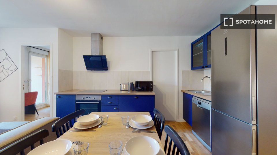 Double room Marseille, 8 beds — photo 7