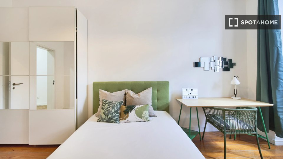 Double room Lisbon, 13 beds — photo 2