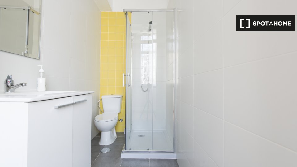 Double room Lisbon, 10 beds — photo 6