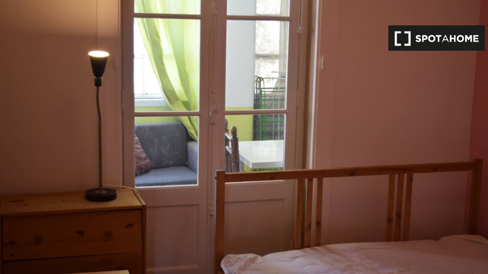 Double room Lisbon, 7 beds — photo 4