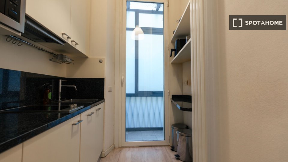 Apartment Milan, 1 bed, 50m² — photo 25