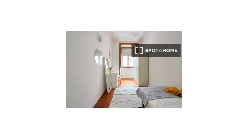 Double room Lisbon, 9 beds — photo 3