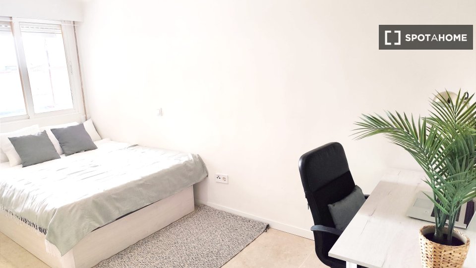 Double room Madrid, 5 beds — photo 5