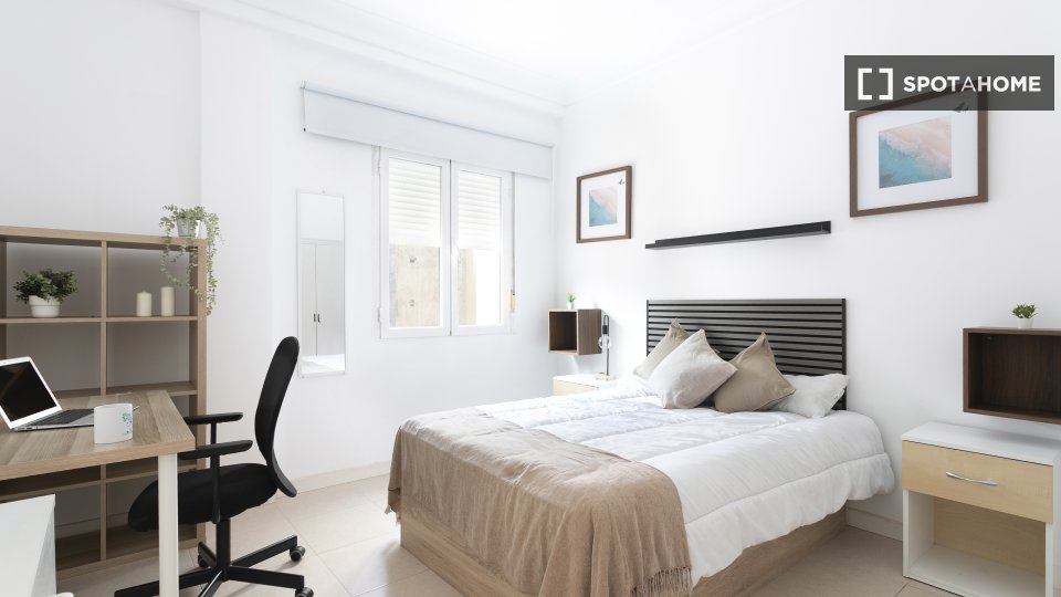 Double room Madrid, 5 beds — photo 7