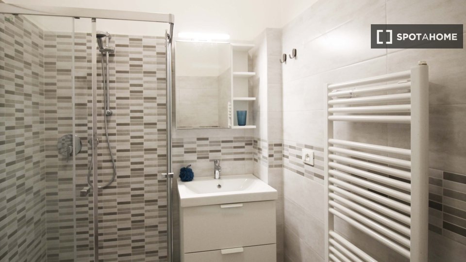 Double room Bologna, 4 beds — photo 14