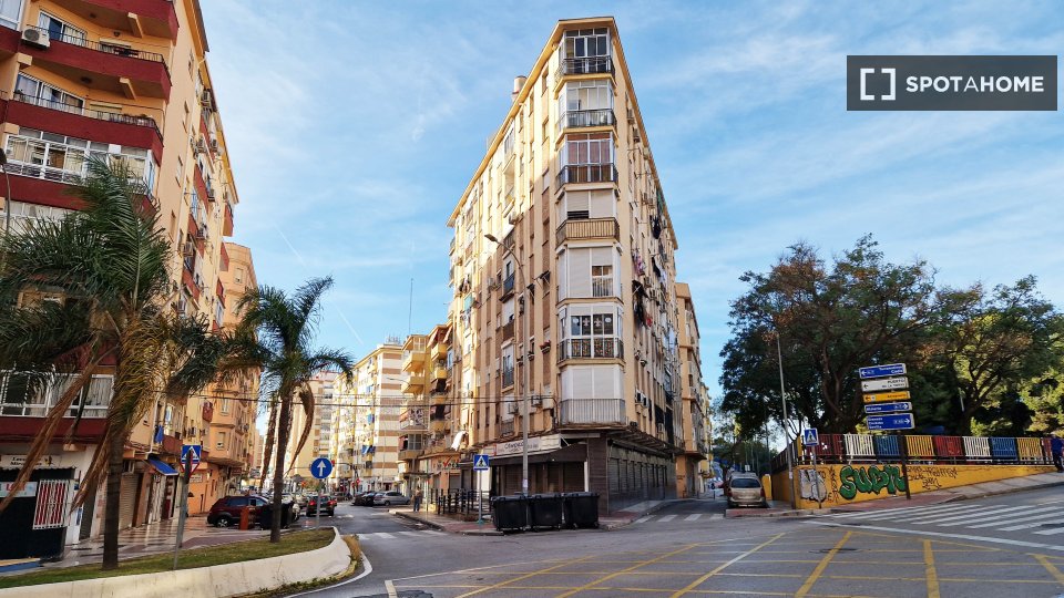 Apartment Malaga, 3 beds, 68m² — photo 7