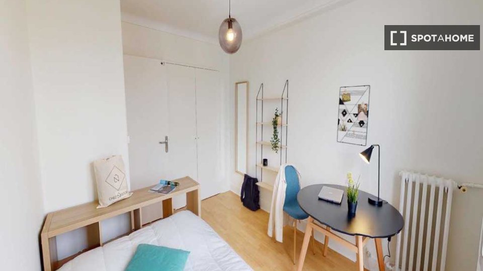 Double room Paris, 4 beds, 90m² — photo 11
