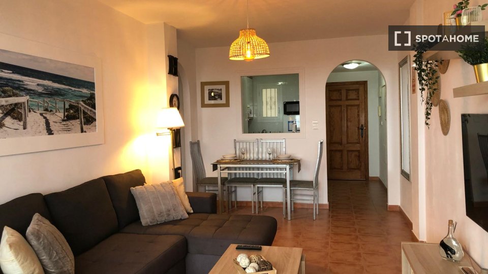 Apartment Alicante, 2 beds, 60m² — photo 8