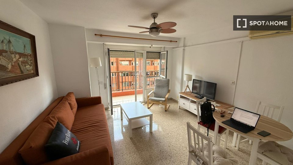 Apartment Alicante, 3 beds, 90m² — photo 5