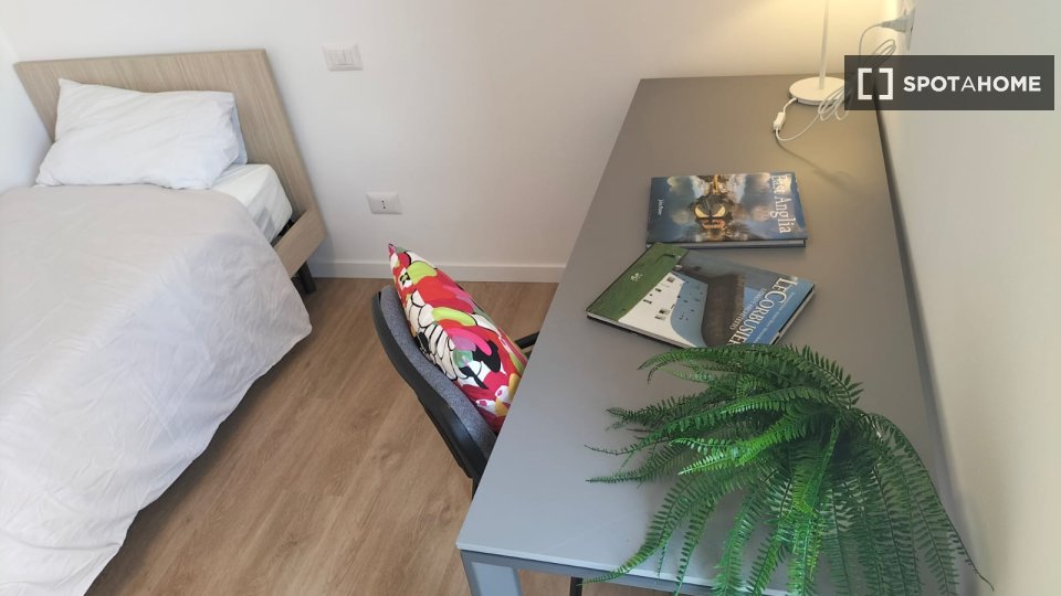 Chambre double Padoue, 5 chambres — photo 8