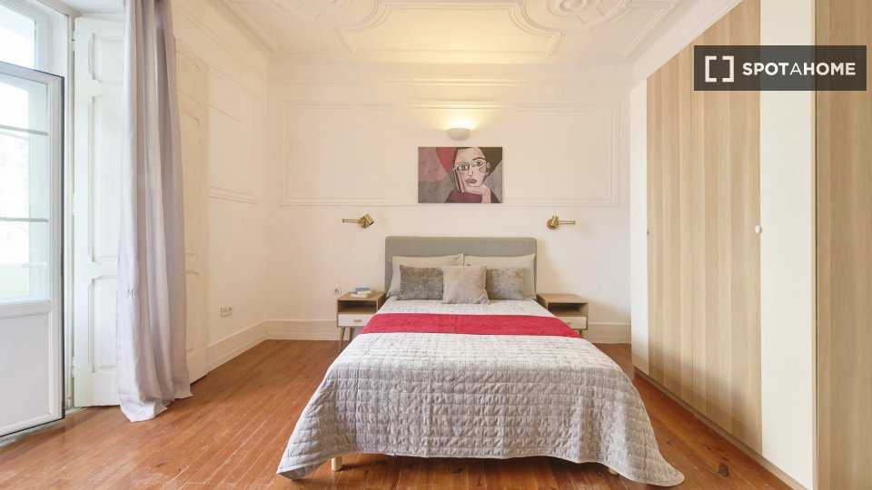Double room Lisbon, 6 beds — photo 11