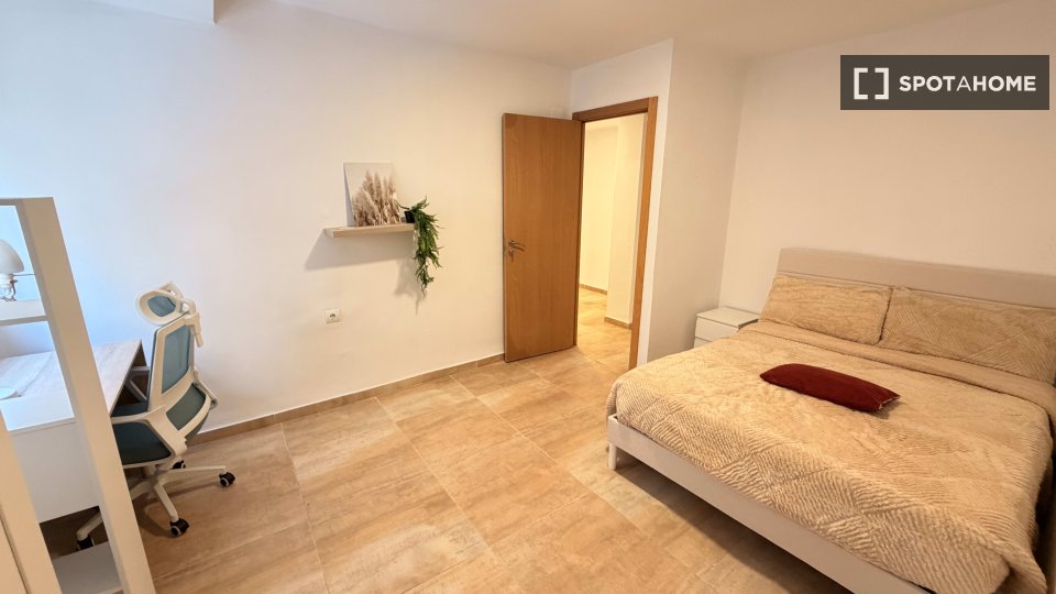 Double room Valencia, 6 beds — photo 2