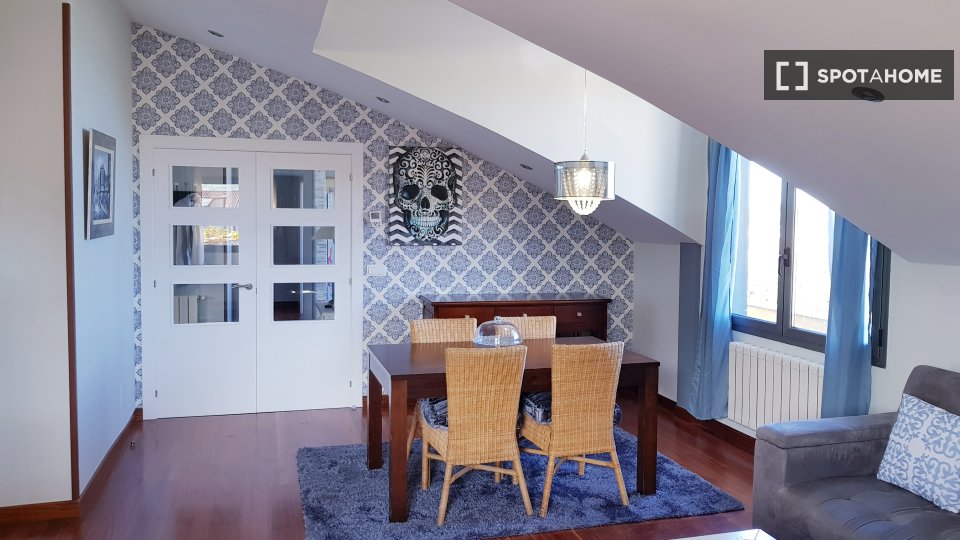 Apartment Santander, 3 beds, 228m² — photo 8