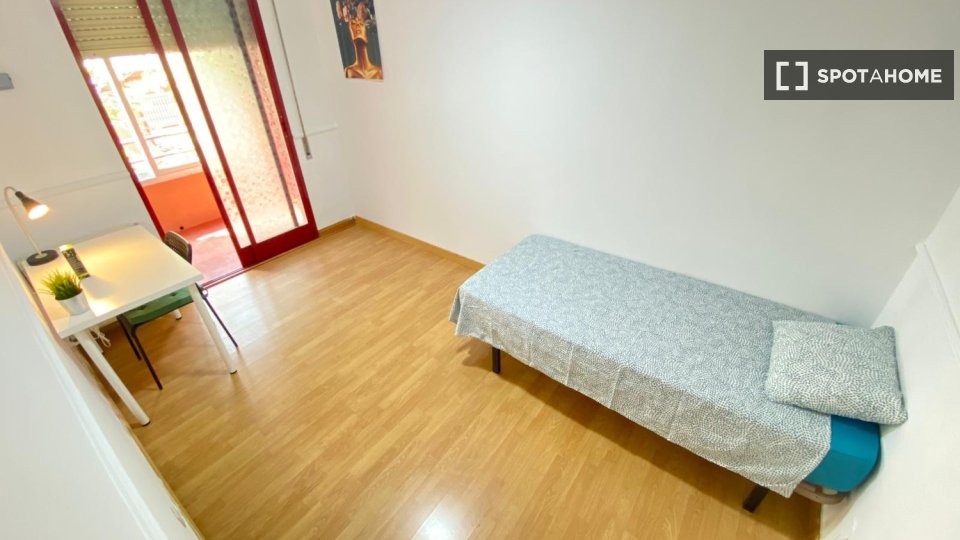 Double room Madrid, 7 beds — photo 2