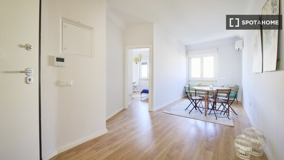 Double room Lisbon, 4 beds — photo 9