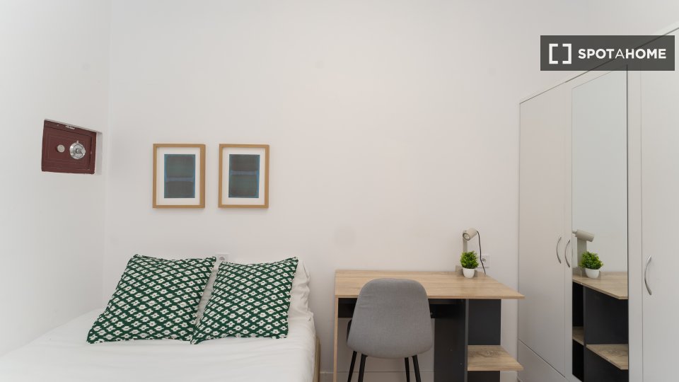 Double room Madrid, 10 beds — photo 29