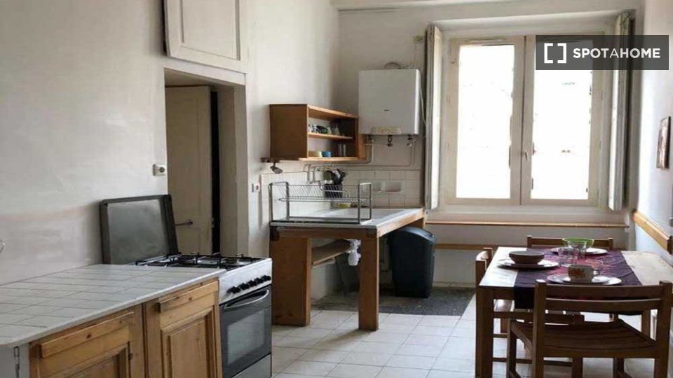 Camera doppia Lione, 3 camere, 100m² — foto 7