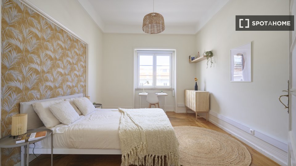 Double room Lisbon, 6 beds — photo 5