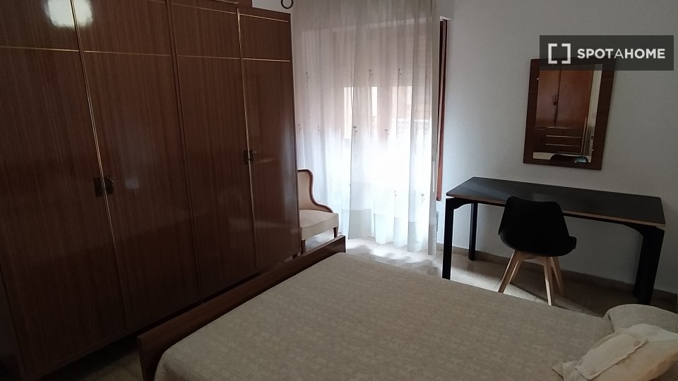 Apartment Valencia, 3 beds, 76m² — photo 18