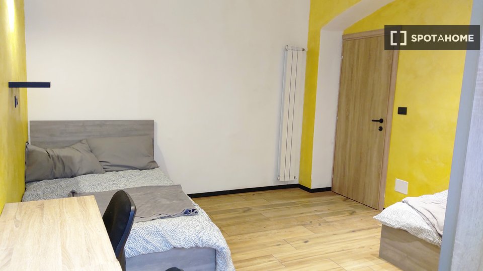 Double room Turin, 3 beds, 90m² — photo 15