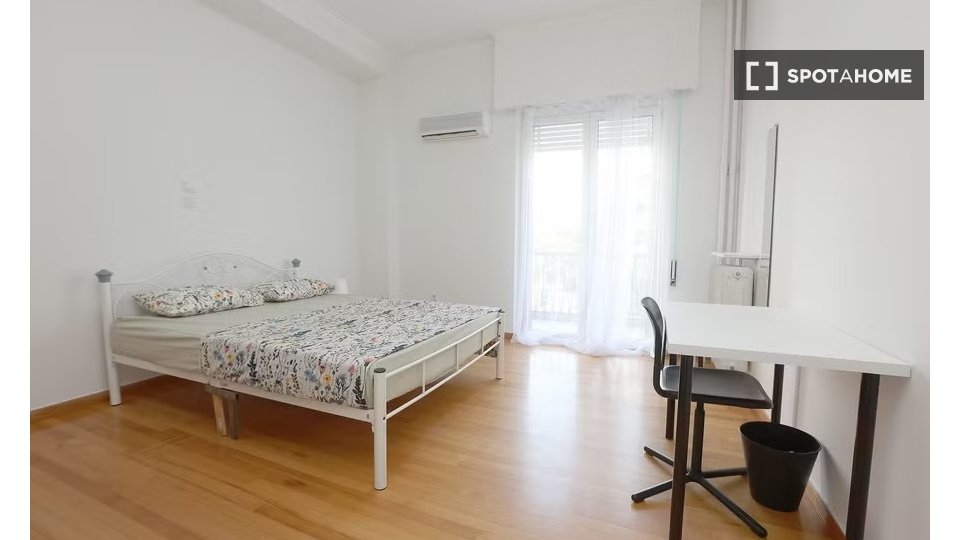 Double room Athens, 4 beds — photo 2