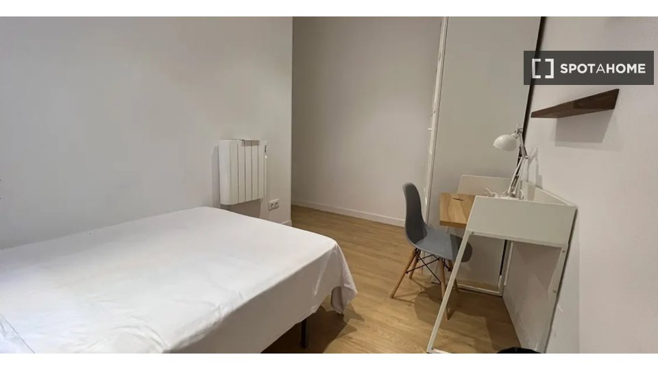 Double room Madrid, 12 beds — photo 31