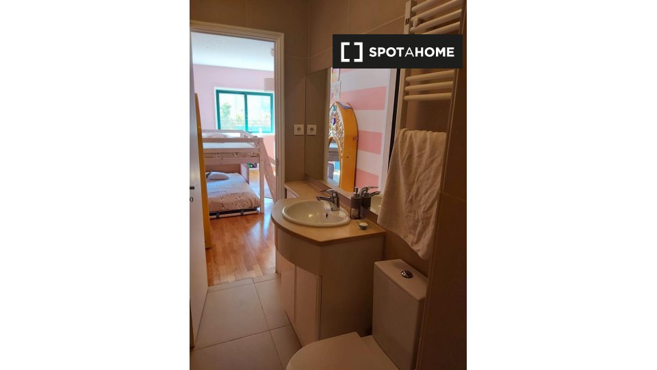 Apartment Porto, 4 beds, 160m² — photo 9