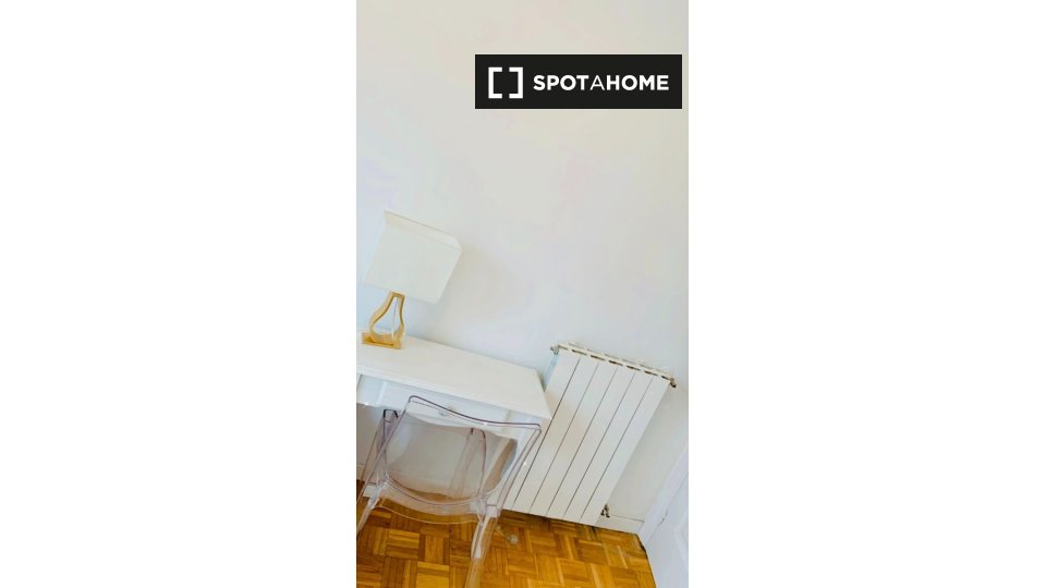 Double room Madrid, 4 beds, 120m² — photo 5