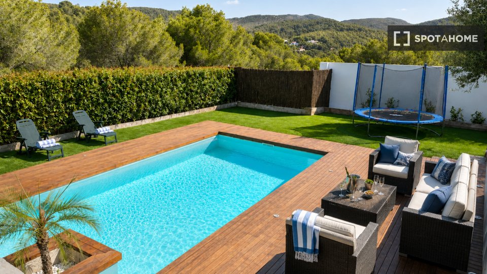 Apartment Barcelona, 4 beds, 180m² — photo 4