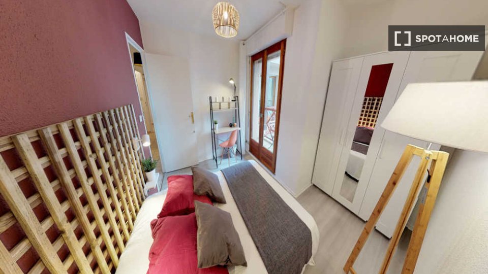 Double room Toulouse, 3 beds, 70m² — photo 6