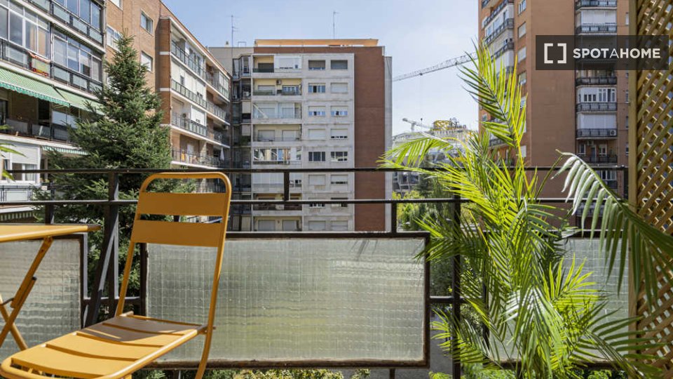 Double room Madrid, 6 beds — photo 32