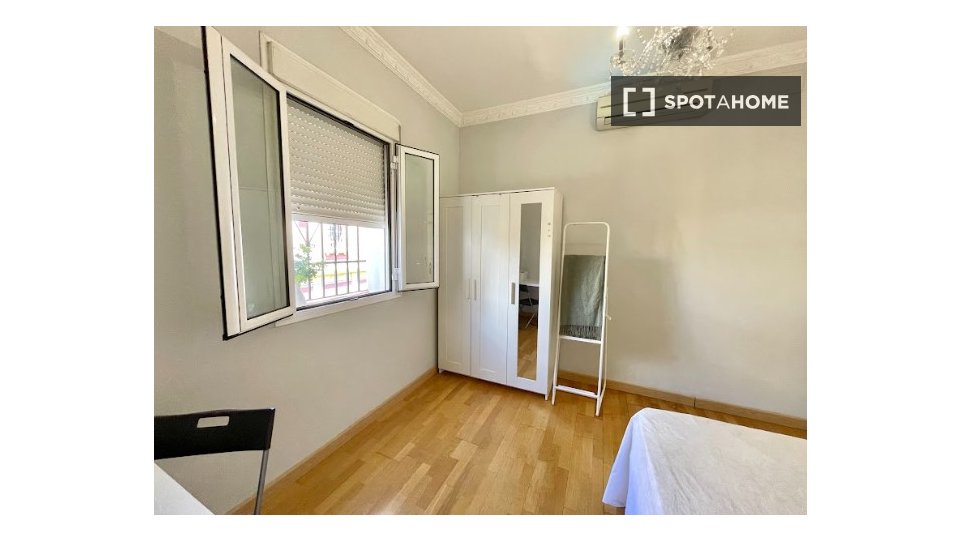 Double room Seville, 12 beds, 300m² — photo 18