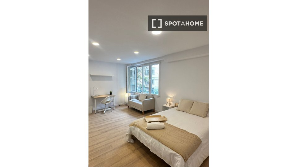 Double room Las_Palmas_De_Gran_Canaria, 6 beds — photo 10