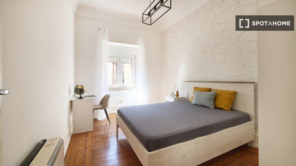 Double room Lisbon, 9 beds — photo 1
